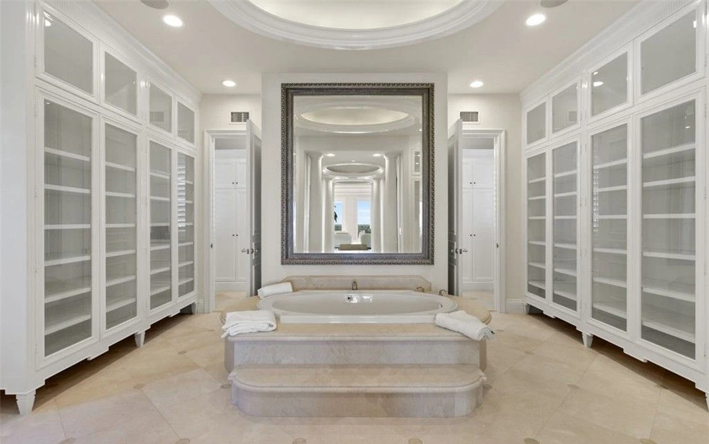 A Breathtaking Architectural Masterpiece at 22 Pelican Crest Dr Redefines Coastal Luxury — 29 16