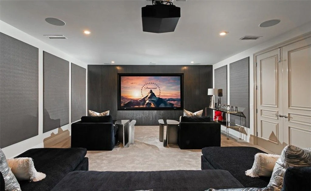 A Breathtaking Architectural Masterpiece at 22 Pelican Crest Dr Redefines Coastal Luxury — 29 22
