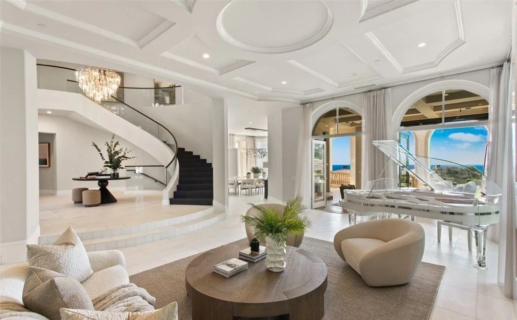 A Breathtaking Architectural Masterpiece at 22 Pelican Crest Dr Redefines Coastal Luxury — 29 4