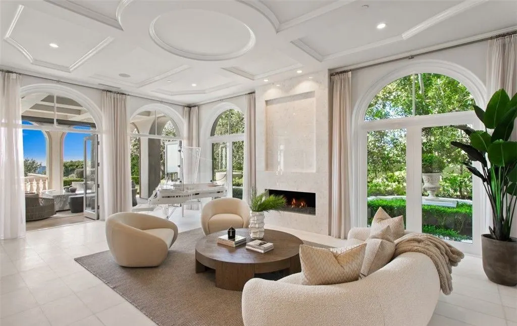 A Breathtaking Architectural Masterpiece at 22 Pelican Crest Dr Redefines Coastal Luxury — 29 5