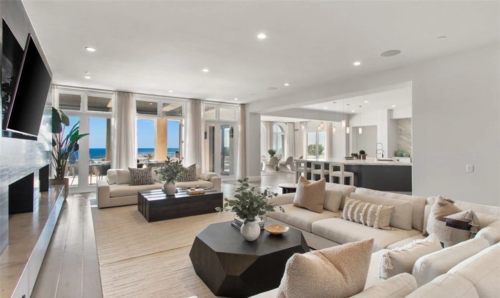 A Breathtaking Architectural Masterpiece at 22 Pelican Crest Dr Redefines Coastal Luxury — 29 7