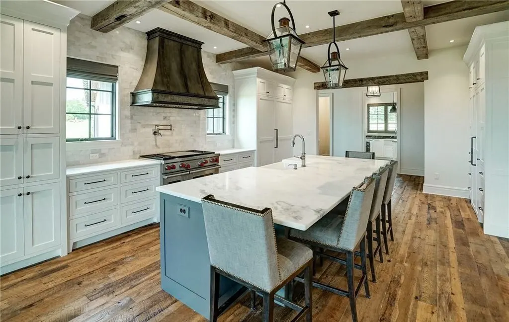 A Magnificent James River Residence at 265 Pembroke Ct Built by Dunkum Inc. and Listed at 6.95 Million 10
