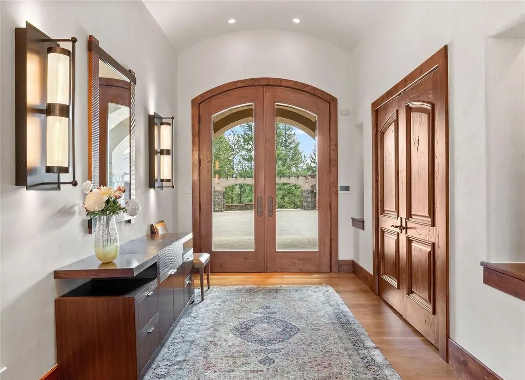 A Spectacular Sanctuary at 113 Elk Crossing Lane Blends Bold Architecture with Scenic Majesty — Asking 7 2