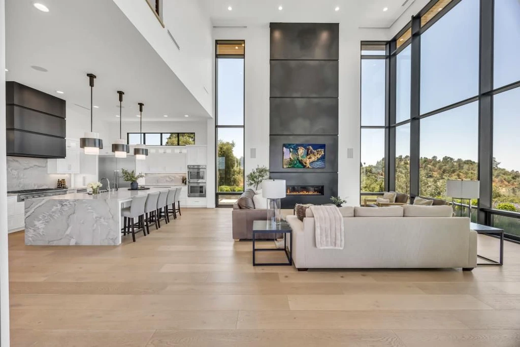 A Stunning Architectural Showcase at 8140 Brookhollow Ct Blends Indoor Comfort and Outdoor Elegance — 7.295 Million 21
