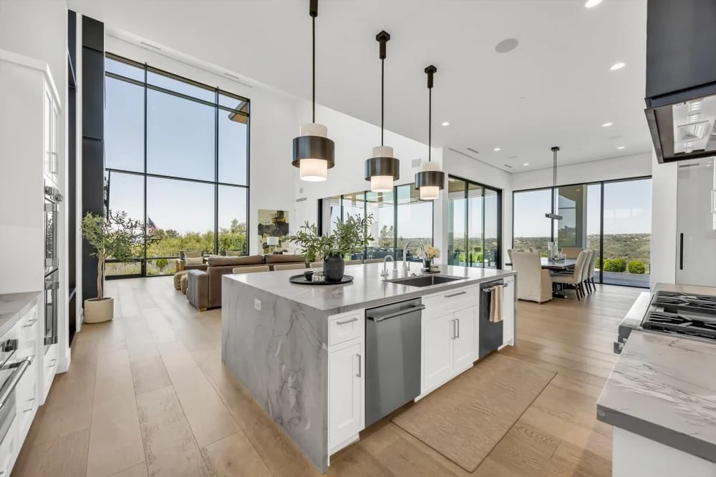 A Stunning Architectural Showcase at 8140 Brookhollow Ct Blends Indoor Comfort and Outdoor Elegance — 7.295 Million 5