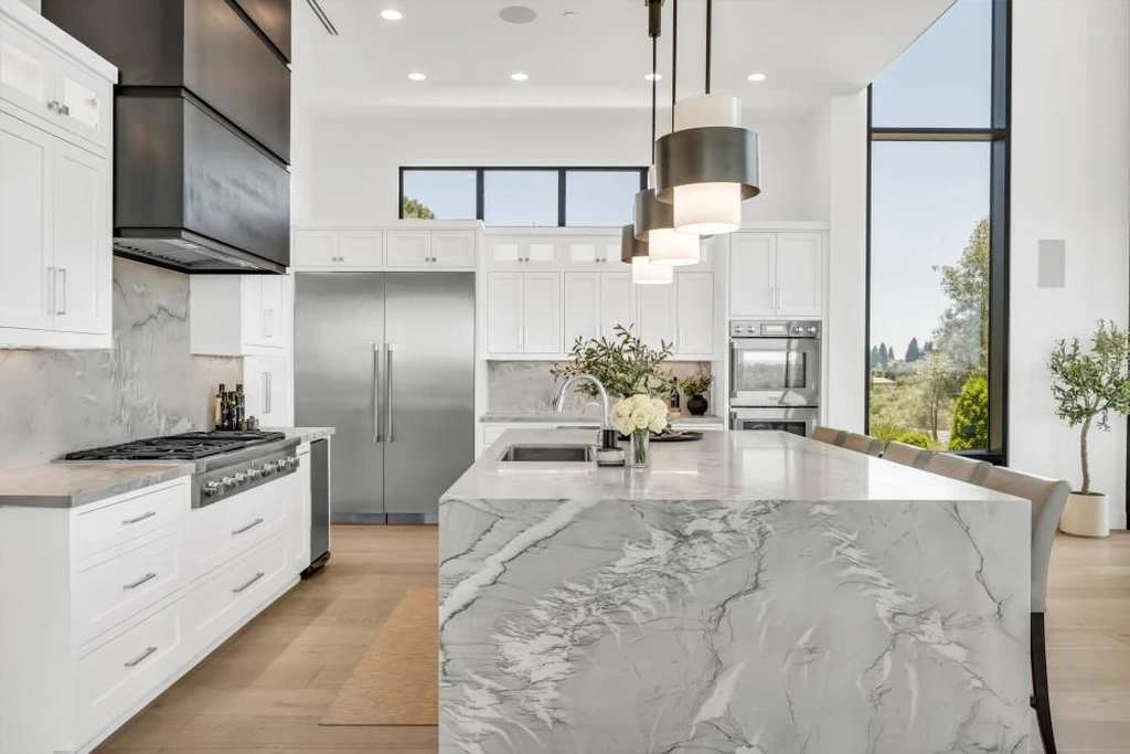 A Stunning Architectural Showcase at 8140 Brookhollow Ct Blends Indoor Comfort and Outdoor Elegance — 7.295 Million 7