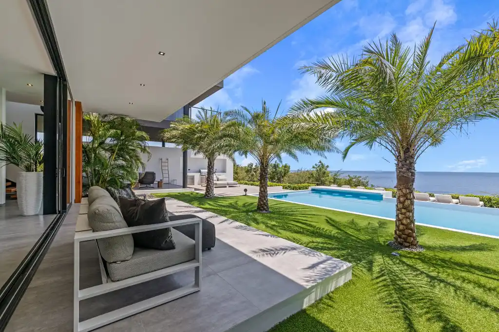 Blackbox Villa by STATE of Architecture A Tropical Minimalist Masterpiece in Coral Estate 1