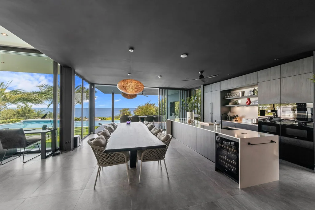 Blackbox Villa by STATE of Architecture A Tropical Minimalist Masterpiece in Coral Estate 3