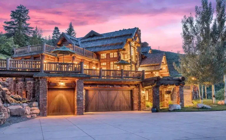 Park City’s Premier Luxury Ranch Blends Rustic Charm with Modern Elegance for $19.9M