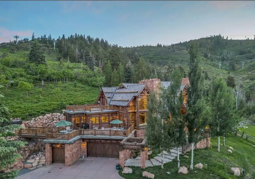 Breathtaking Ranch Estate at 2500 W White Pine Ln Blends Rustic Charm with Refined Luxury – 19 9
