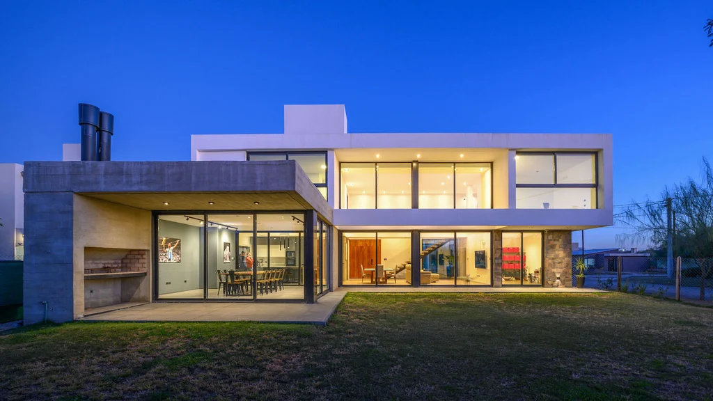 Casa CT by MZ Arquitectos A Light Filled Home in Cordoba Where Concrete Wood and Geometry Meet 2