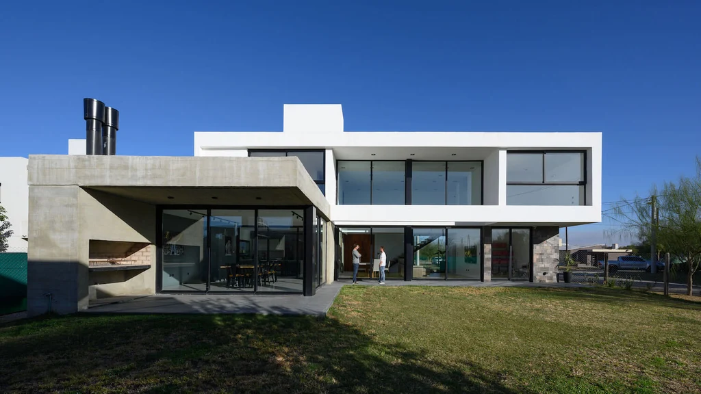 Casa CT by MZ Arquitectos A Light Filled Home in Cordoba Where Concrete Wood and Geometry Meet 4