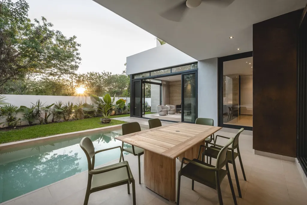 Casa Licata by Esece A Breezy Modern Sanctuary Rooted in Meridas Tropical Climate 12 1