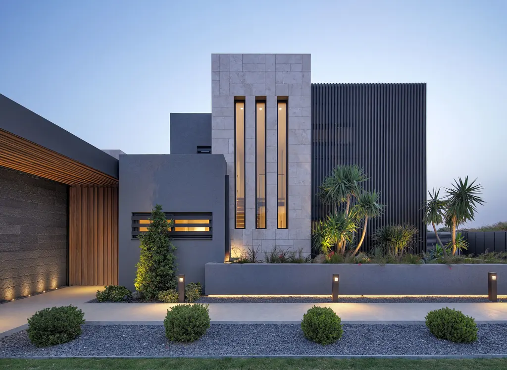 Casa Solis by Basak Akkoyunlu Design, A Tranquil Summer Retreat with Sculpted Volumes and Coastal Elegance