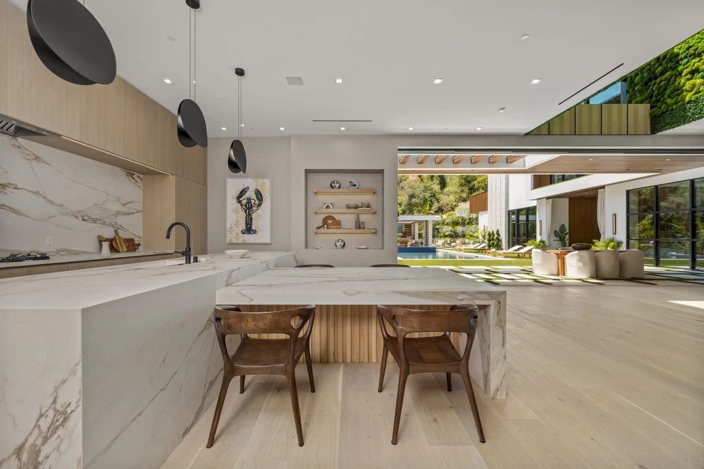 Chalon House by IR Architects, A Contemporary Haven in the Hills of Bel-Air