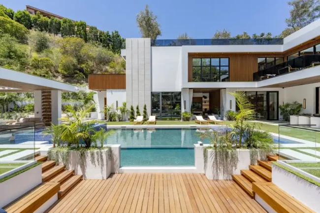 Chalon House by IR Architects, A Contemporary Haven in the Hills of Bel-Air