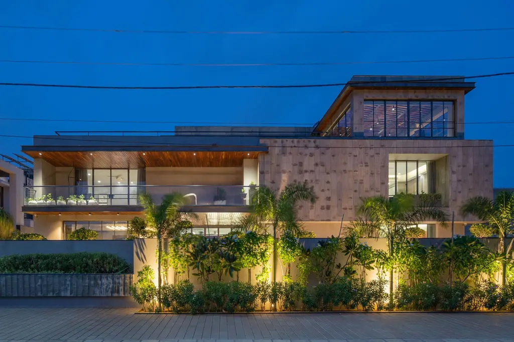 Contemporary Oasis by Designer’s Circle, A Sunlit Sanctuary of Texture, Art, and Minimal Boldness