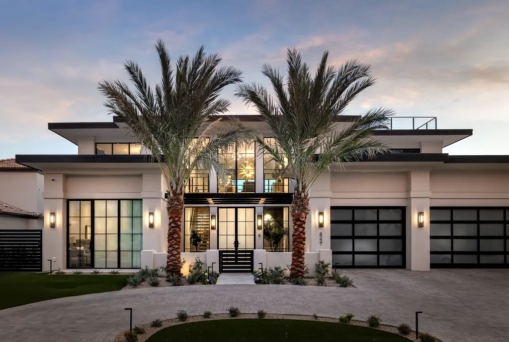 Del Camino by JMAD, A Light-Filled Desert Retreat Embracing Indoor-Outdoor Living