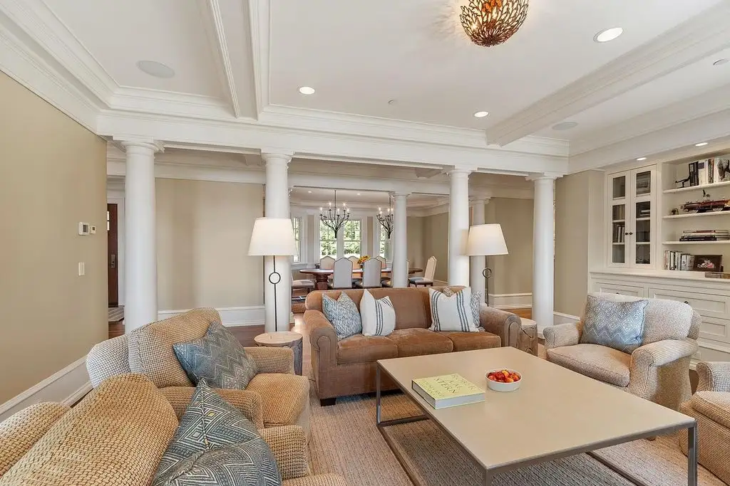 Experience Breathtaking Lakefront Living at 30 Leopards Leap Road — A 16.95M Modern Gem on Black Cat Island 15