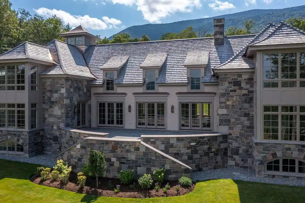 Experience Exquisite Craftsmanship at 551 West Fields Road — A 10.3M Vermont Retreat by Ramsay Gourd Architect 4