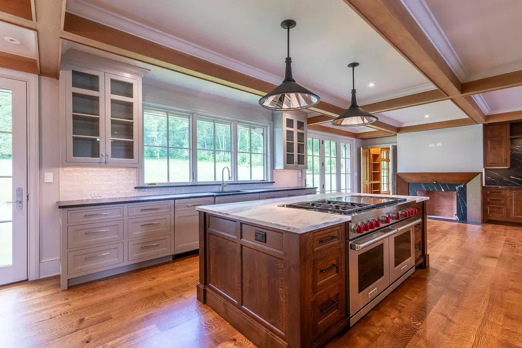 Experience Exquisite Craftsmanship at 551 West Fields Road — A 10.3M Vermont Retreat by Ramsay Gourd Architect 9
