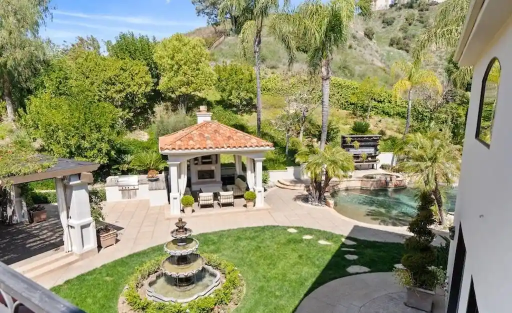 Experience Magnificent Mediterranean Luxury at 23593 Park South St — A Private Calabasas Retreat for 8 16