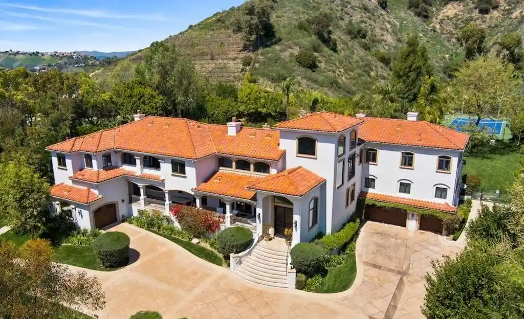 Experience Magnificent Mediterranean Luxury at 23593 Park South St — A Private Calabasas Retreat for 8 17