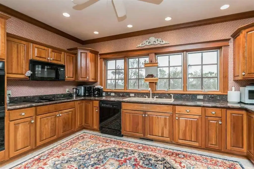 Exquisite Estate at 6201 Lakeside Rd Offers Unrivaled Luxury on 26.69 Acres for 2 11