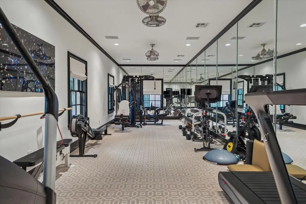 Exquisite Fully Gated Estate at 2307 River Oaks Blvd Embodies the Height of Texas Luxury — Asking 15995000 16