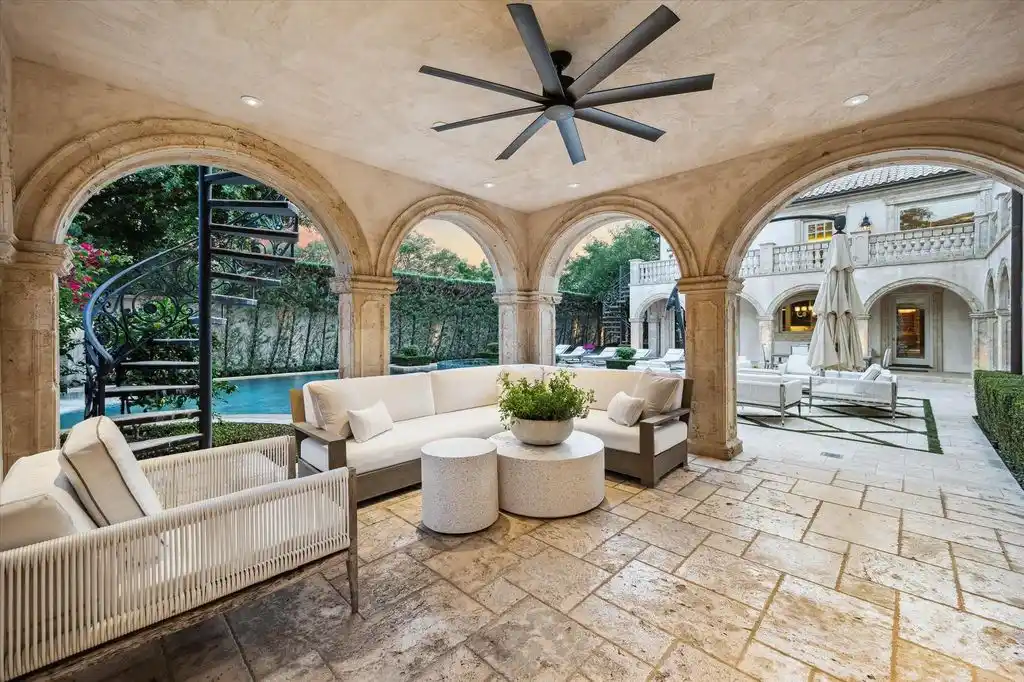 Exquisite Fully Gated Estate at 2307 River Oaks Blvd Embodies the Height of Texas Luxury — Asking 15995000 17