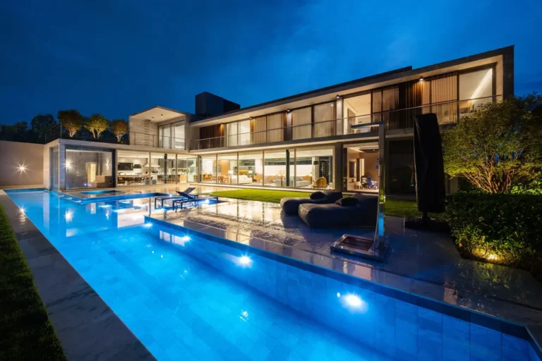 FCS House by SAU Studio Arquitetura Urbanismo, A Climate-Sensitive Modern Family Home in Brazil