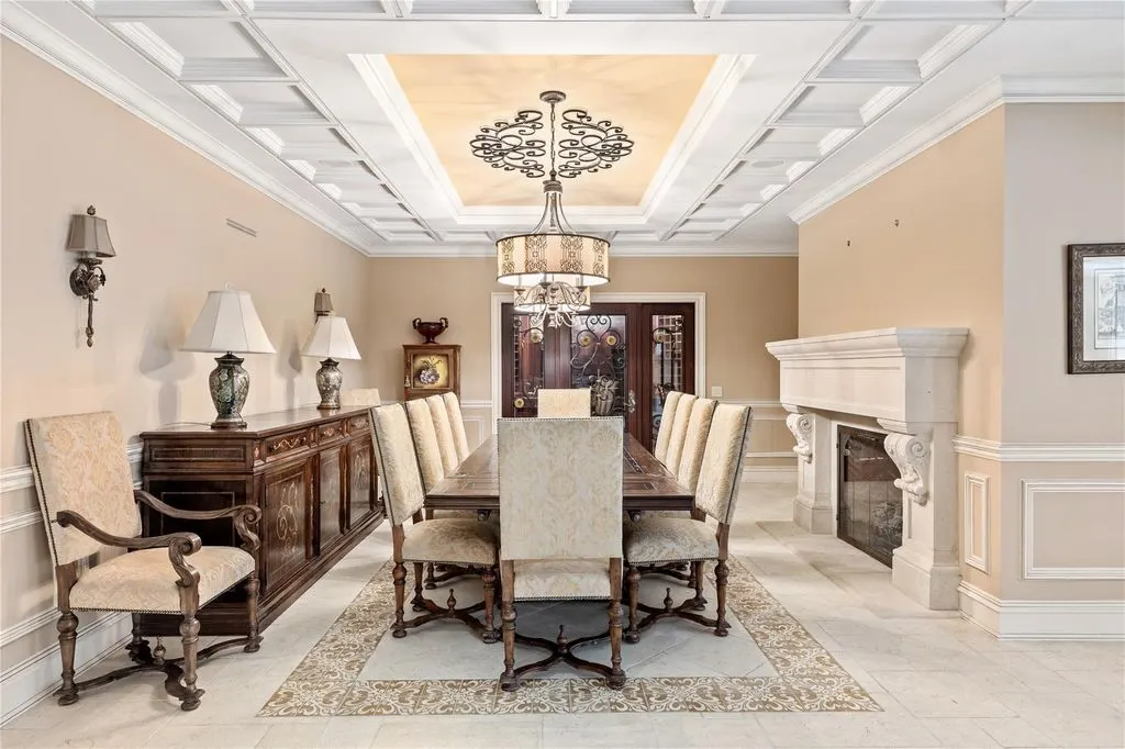 Iconic and Irreplaceable 102 Horseshoe Road Is a Magnificent Gold Coast Estate Listed for 11.8 Million 15