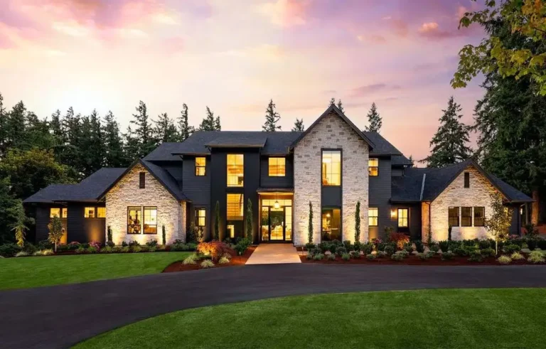 Peaceful Luxury Living: $6M Oregon Home Designed to Entertain