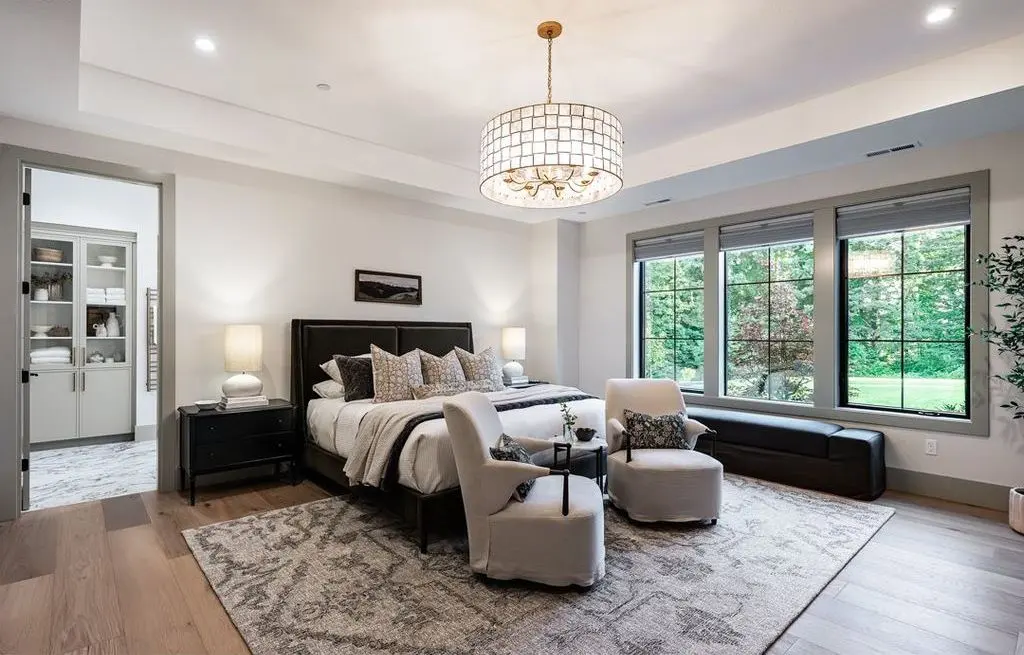 Inside the Exquisite 655 Rosemont Rd A Secluded 6 Million Oregon Sanctuary for Lavish Entertaining 12