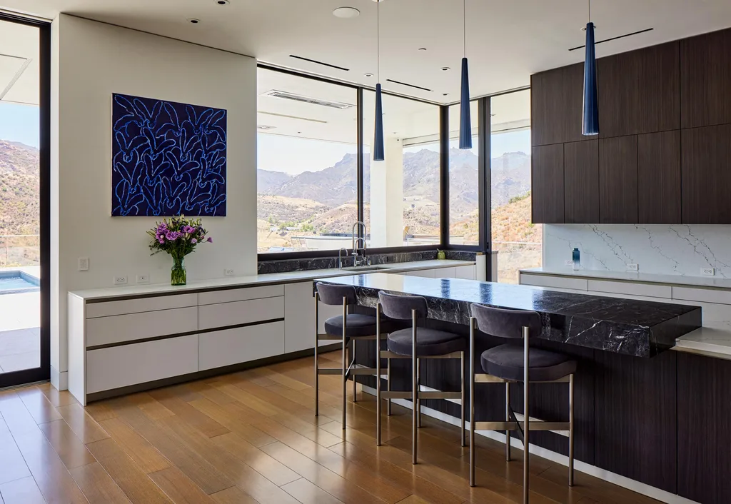 Lobo Canyon 2 by IR Architects, A Sculptural Retreat Embracing Malibu’s Rugged Landscape