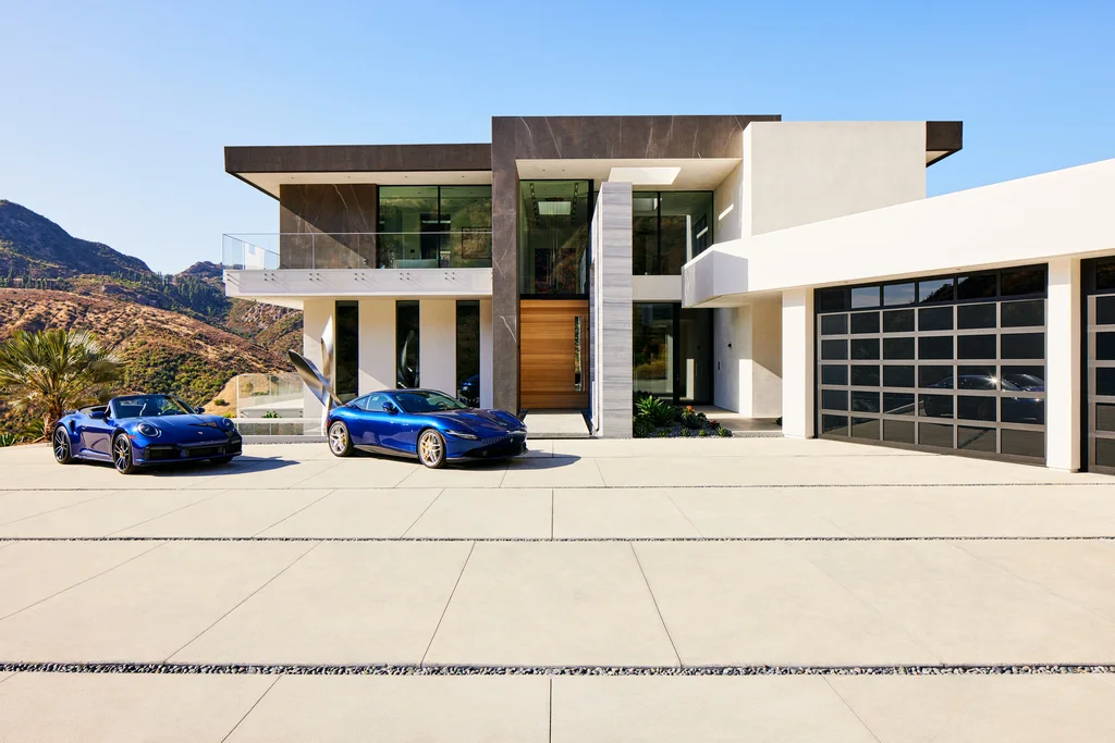 Lobo Canyon 2 by IR Architects, A Sculptural Retreat Embracing Malibu’s Rugged Landscape