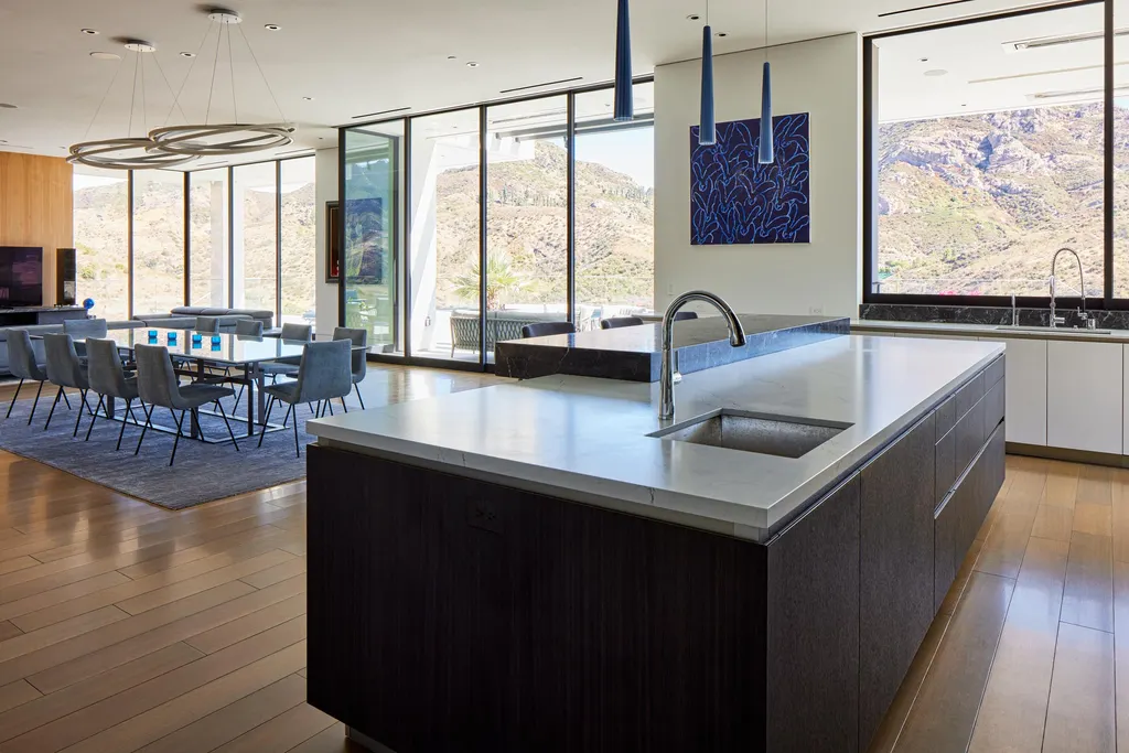 Lobo Canyon 2 by IR Architects, A Sculptural Retreat Embracing Malibu’s Rugged Landscape