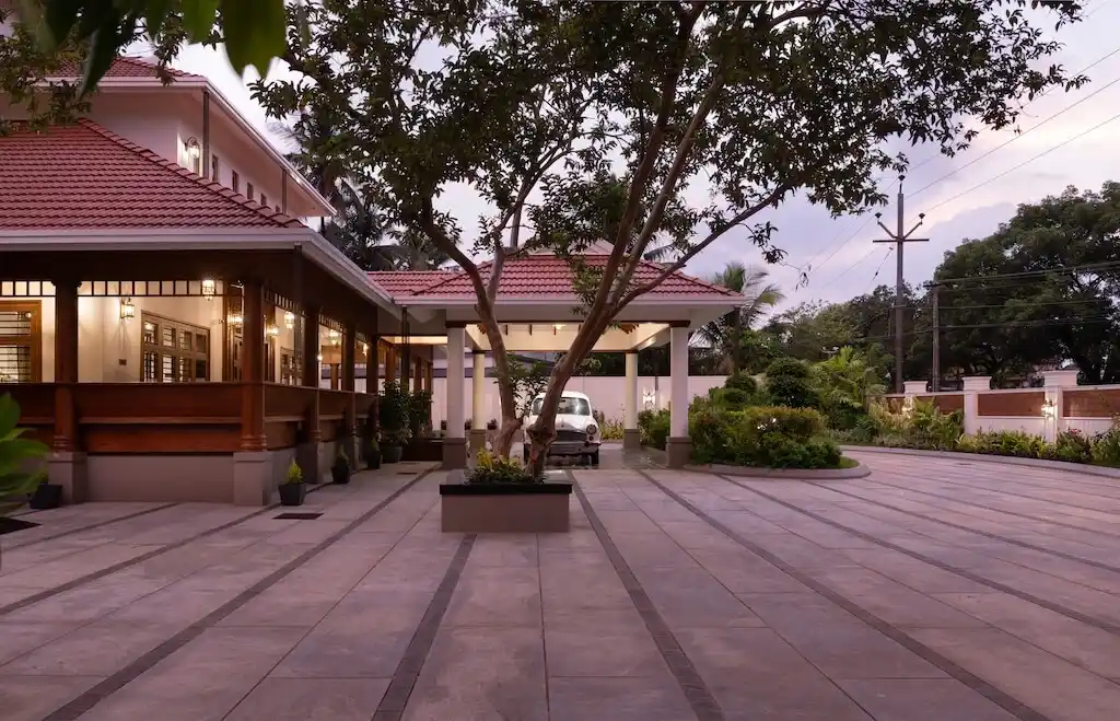 Navas Residence by Amar Architects A Kerala Courtyard Home Rooted in Tradition and Modern Craft 1