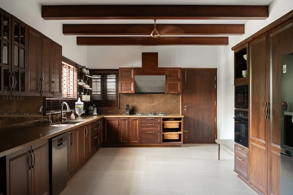 Navas Residence by Amar Architects A Kerala Courtyard Home Rooted in Tradition and Modern Craft 10