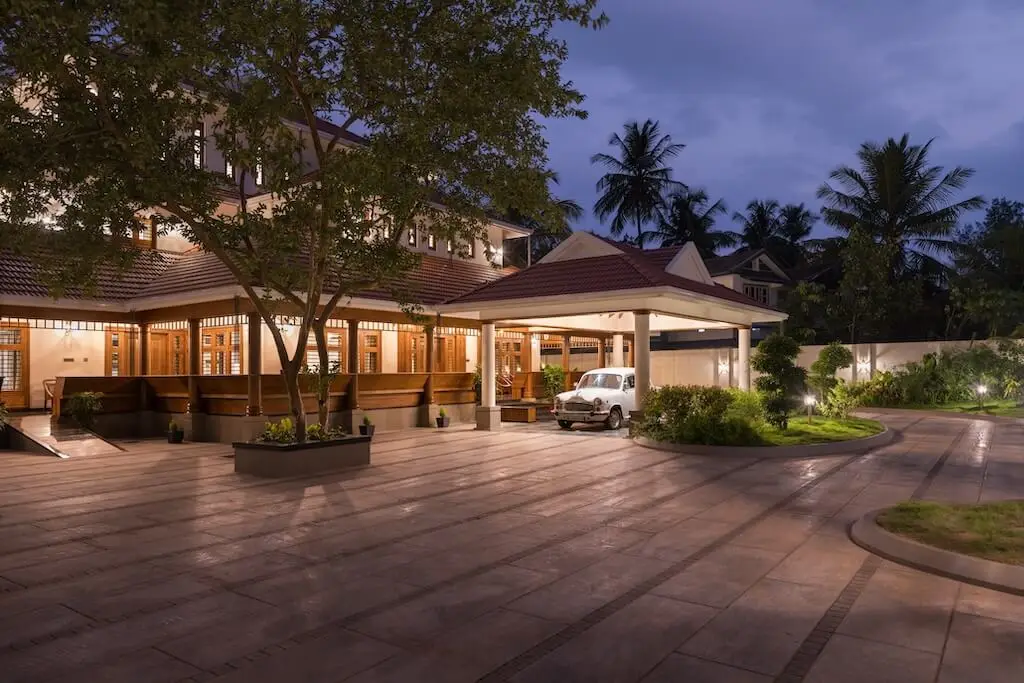 Navas Residence by Amar Architects, A Kerala Courtyard Home Rooted in Tradition and Modern Craft