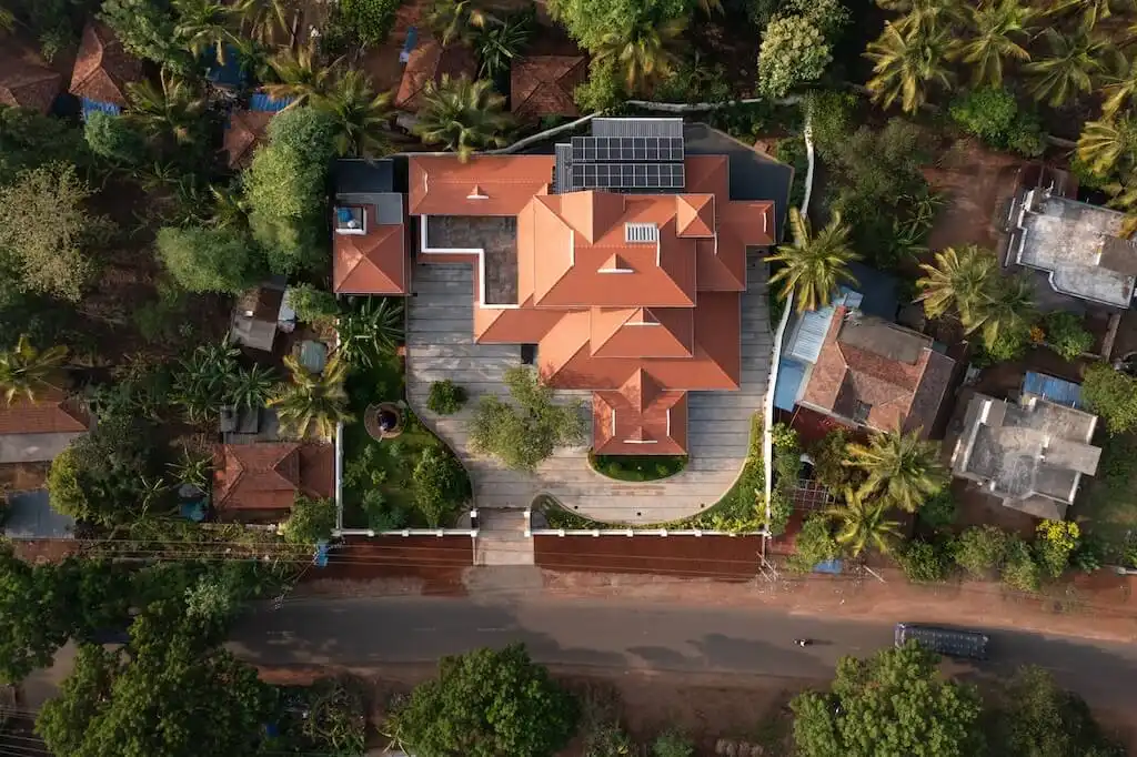 Navas Residence by Amar Architects A Kerala Courtyard Home Rooted in Tradition and Modern Craft 3