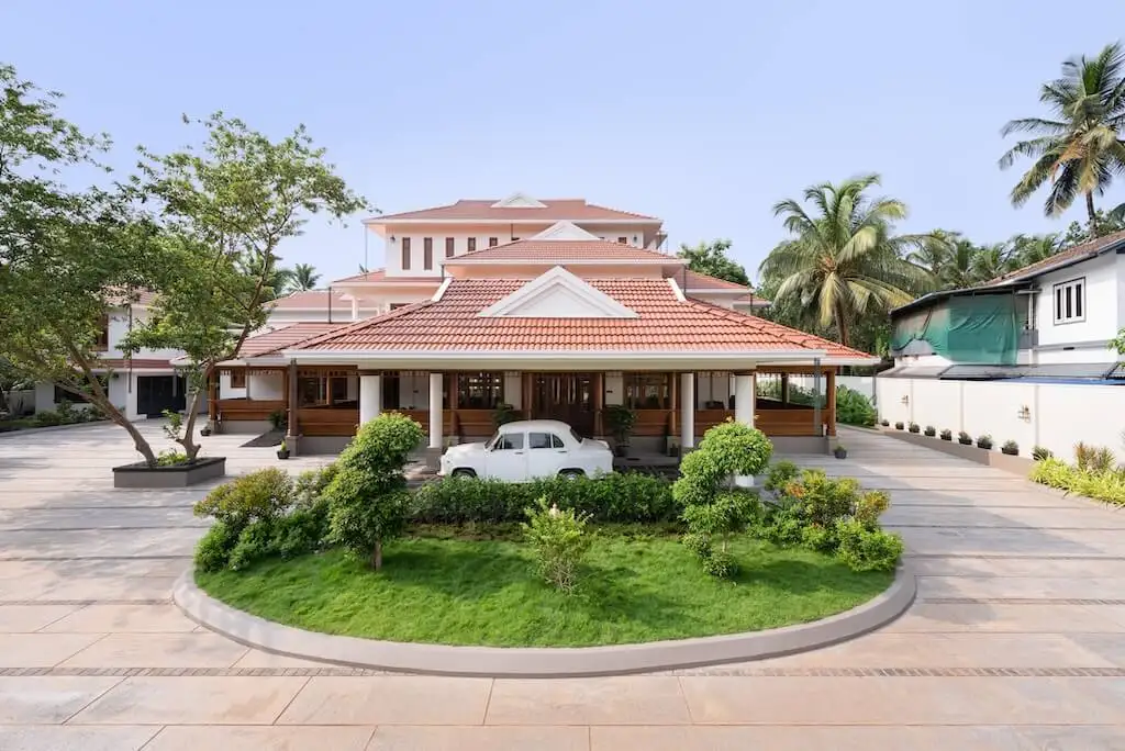 Navas Residence by Amar Architects A Kerala Courtyard Home Rooted in Tradition and Modern Craft 5
