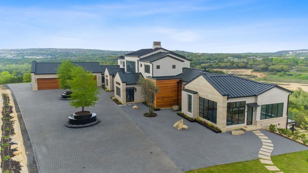 Prestigious 4816 Pecan Chase Modern Retreat with Awe Inspiring Views Listed at 14995000 2