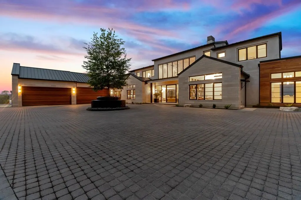 Prestigious 4816 Pecan Chase Modern Retreat with Awe Inspiring Views Listed at 14995000 3 1