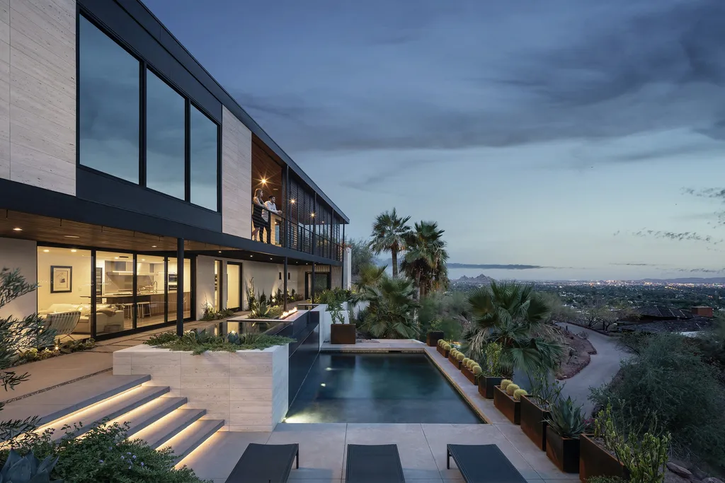 Red Rocks by The Ranch Mine Reimagines Mountainside Living with Raw Elegance