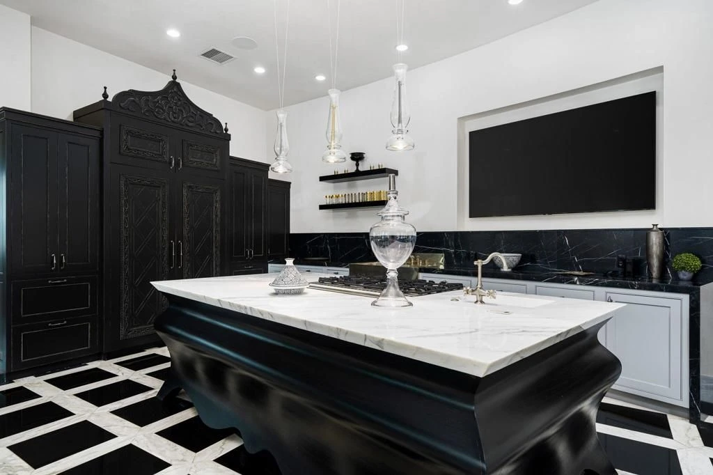 Spectacular Moroccan Masterpiece at 613 Indian Cv in BIGHORN Golf Club Hits the Market for 13 8