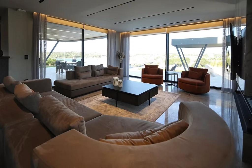 The Pearl by Basak Akkoyunlu Design A Sculptural Seaside Sanctuary in Cesme Dalyan 10