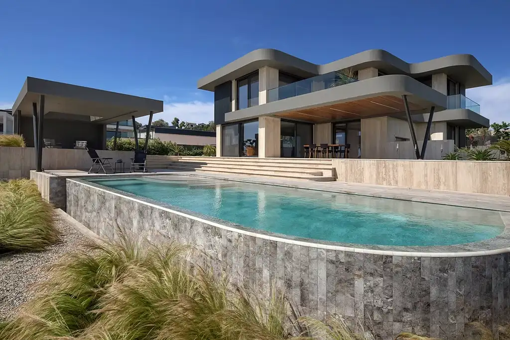 The Pearl by Basak Akkoyunlu Design A Sculptural Seaside Sanctuary in Cesme Dalyan 4
