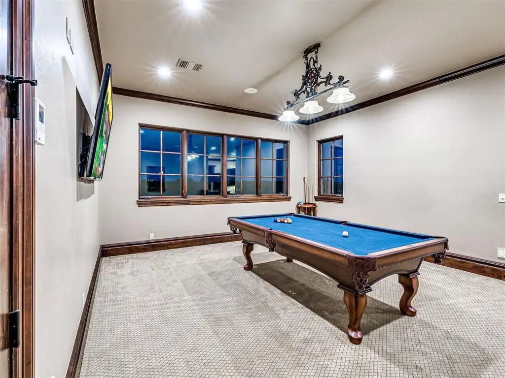 14804 Gaillardia Ln Stunning Oklahoma Estate with Panoramic Lake and Golf Course Views Listed at 2495000 22