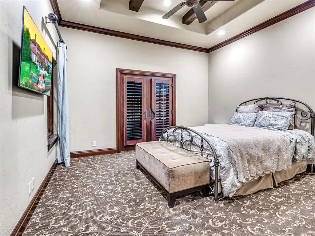 14804 Gaillardia Ln Stunning Oklahoma Estate with Panoramic Lake and Golf Course Views Listed at 2495000 23